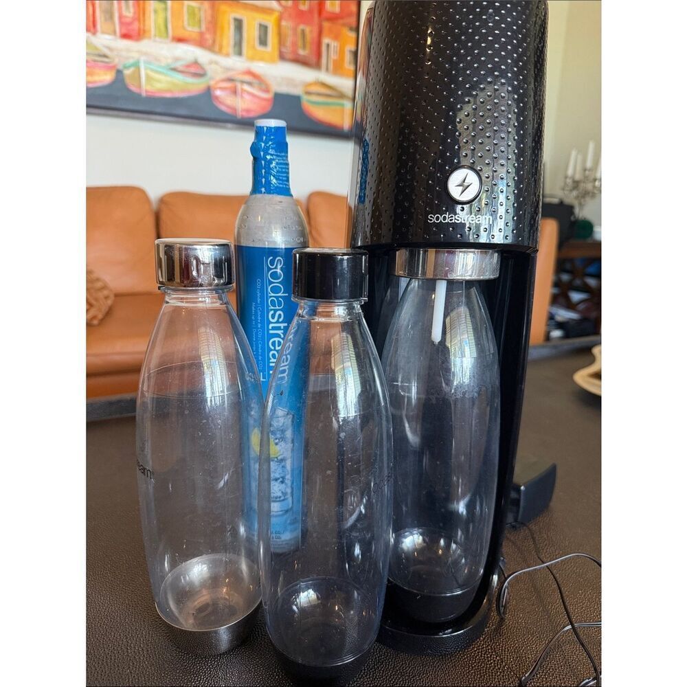 SodaStream Black Sparkling Water Maker with 3 Clear Bottles and CO2 cylinder